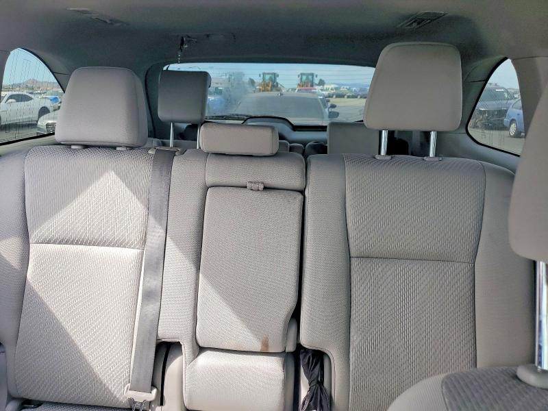 Photo 10 from auction – 2017 TOYOTA HIGHLANDER HYBRID with VIN 5TDBGRFH4HS029919