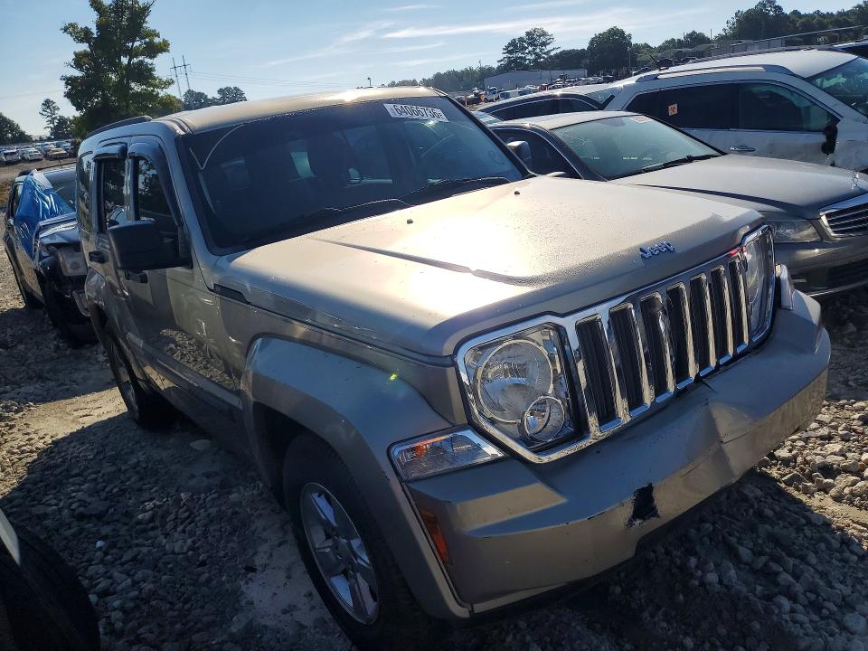 Photo 4 from auction – 2010 JEEP LIBERTY with VIN 1J4PP2GK1AW132738