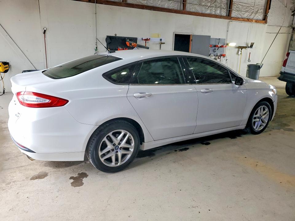 Photo 3 from auction – 2013 FORD FUSION with VIN 3FA6P0HR8DR256794