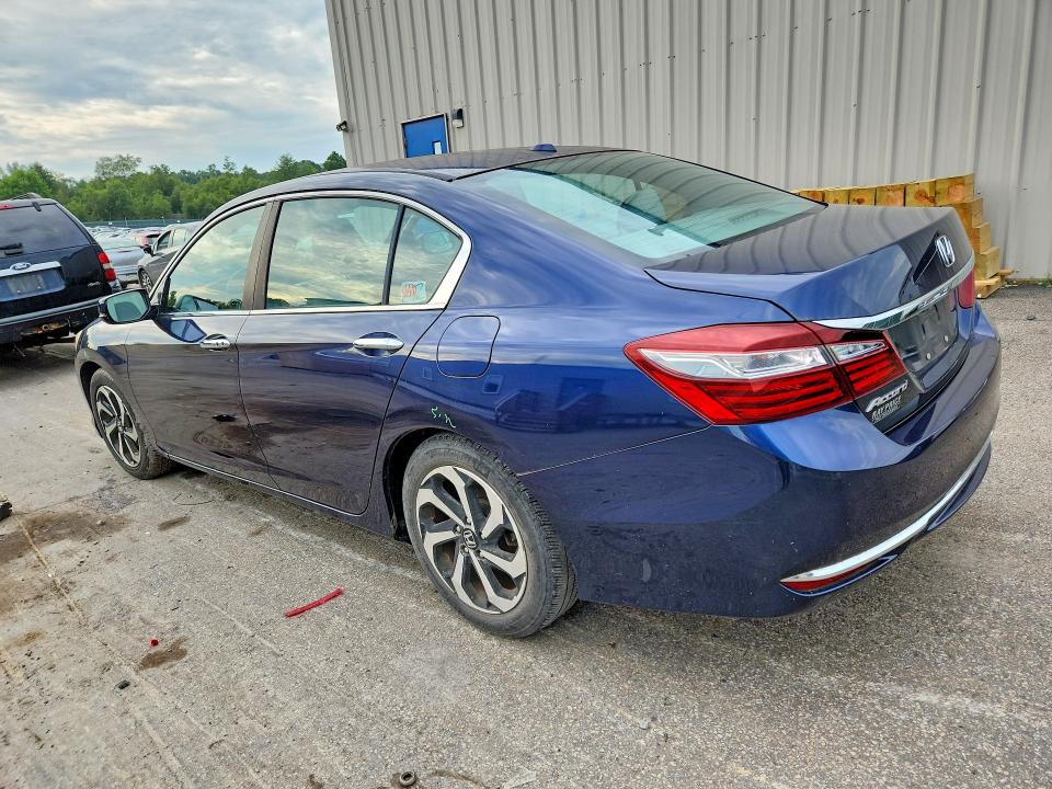 Photo 2 from auction – 2016 HONDA ACCORD with VIN 1HGCR2F03GA000277