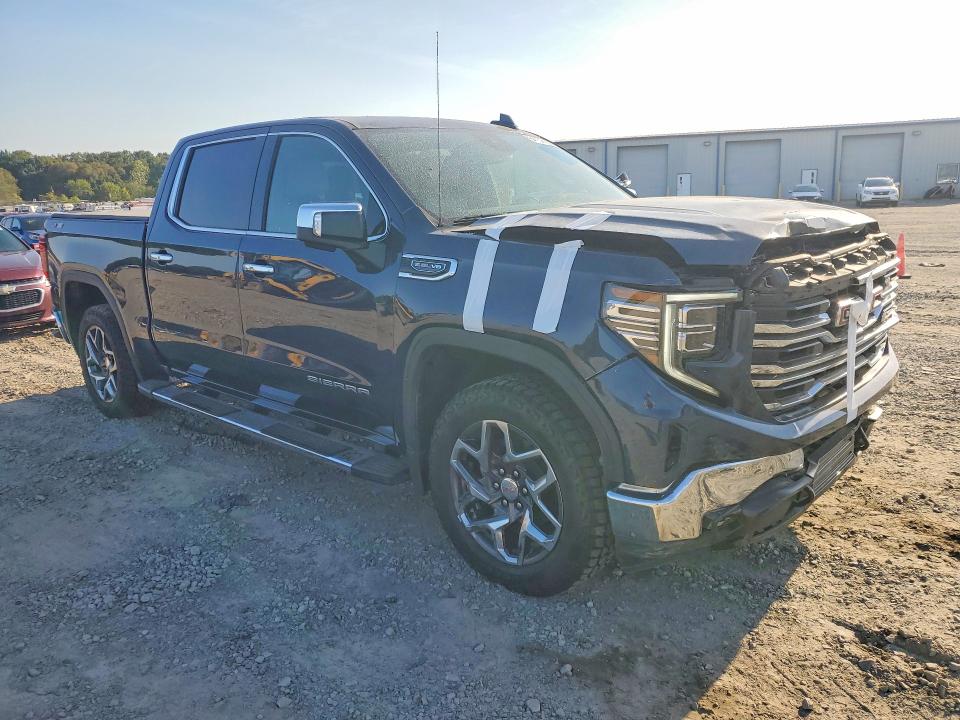 Фото 4 с аукциона – 2023 GMC SIERRA с VIN 3GTUUDED1PG202215