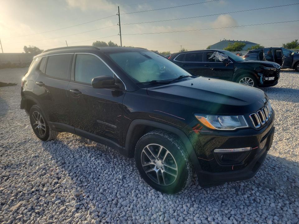 Photo 4 from auction – 2018 JEEP COMPASS with VIN 3C4NJCBB0JT227325