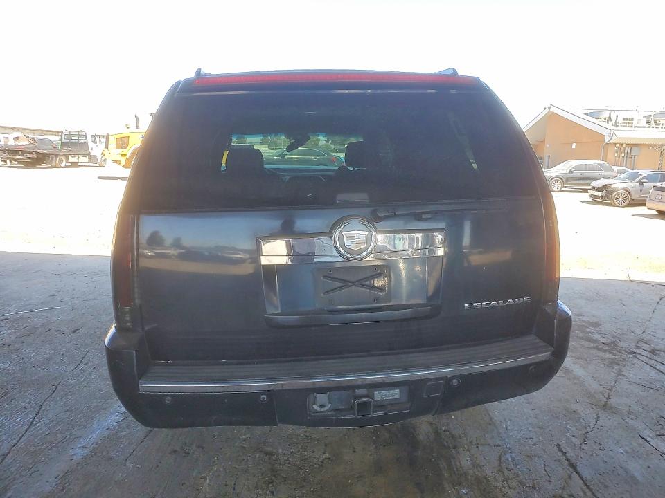 Снимка 6 от търг – 2007 CADILLAC ESCALADE с VIN 1GYEC63827R392755