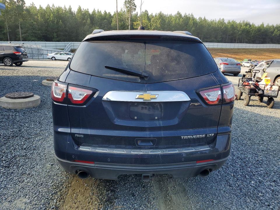 Photo 6 from auction – 2016 CHEVROLET TRAVERSE with VIN 1GNKVJKD2GJ264848