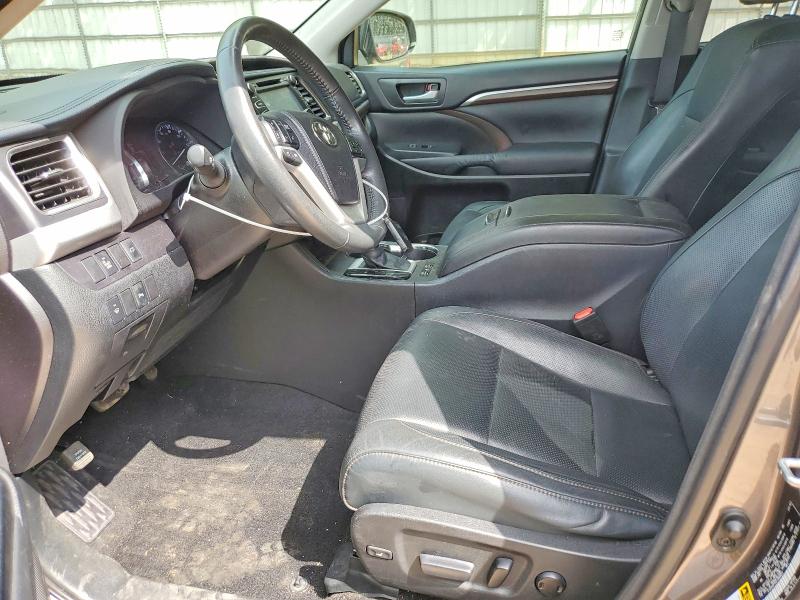 Photo 7 from auction – 2015 TOYOTA HIGHLANDER with VIN 5TDYKRFH3FS068653