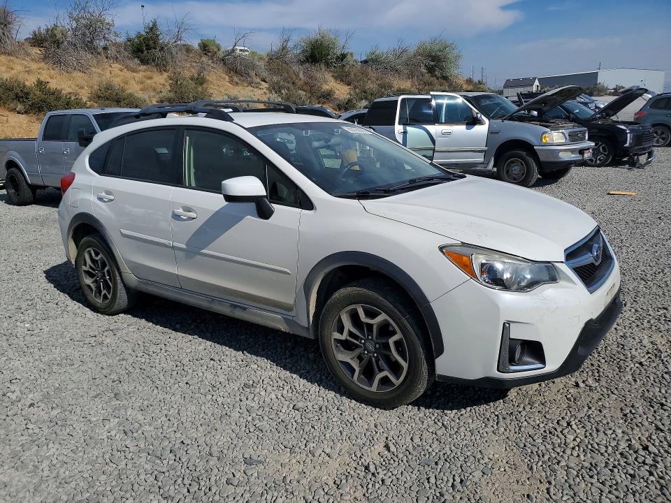 Photo 4 from auction – 2016 SUBARU CROSSTREK with VIN JF2GPADC8G8228104