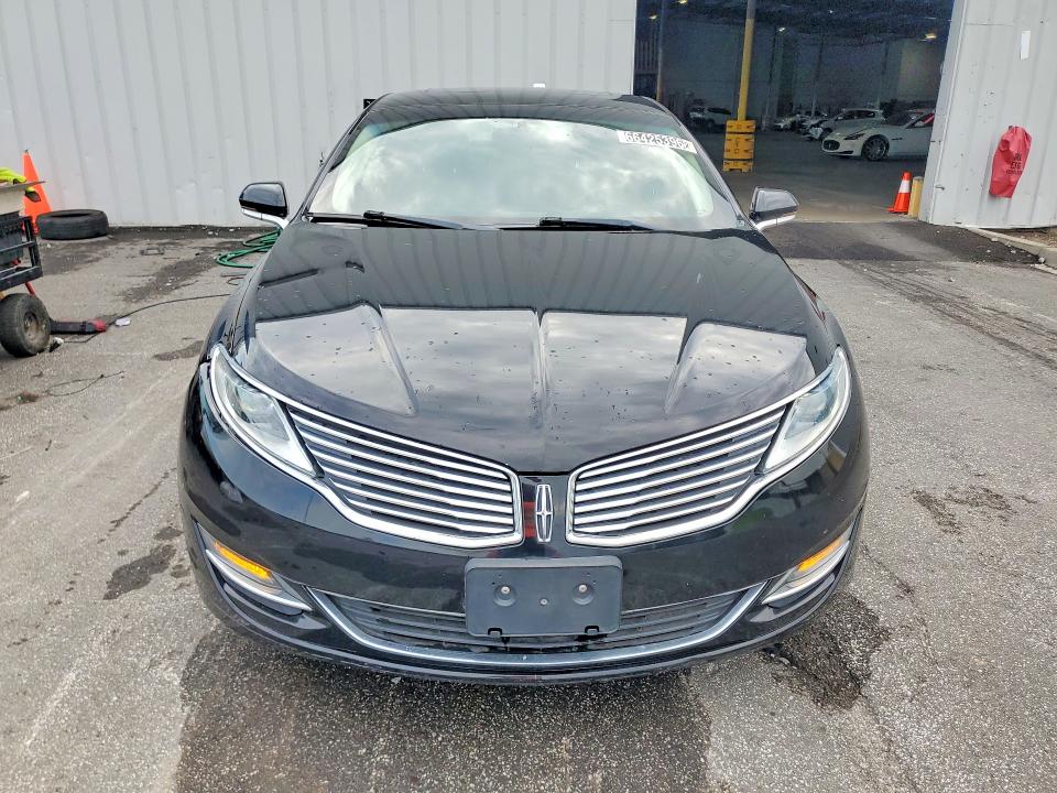 Photo 5 from auction – 2016 LINCOLN MKZ with VIN 3LN6L2J92GR604116