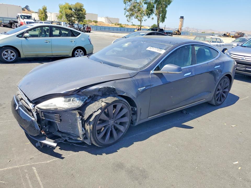 TESLA MODEL S 2016 with VIN 5YJSA1E29GF132479 - Photo from auction