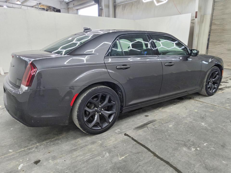 Photo 3 from auction – 2021 CHRYSLER 300 with VIN 2C3CCAAG7MH538240