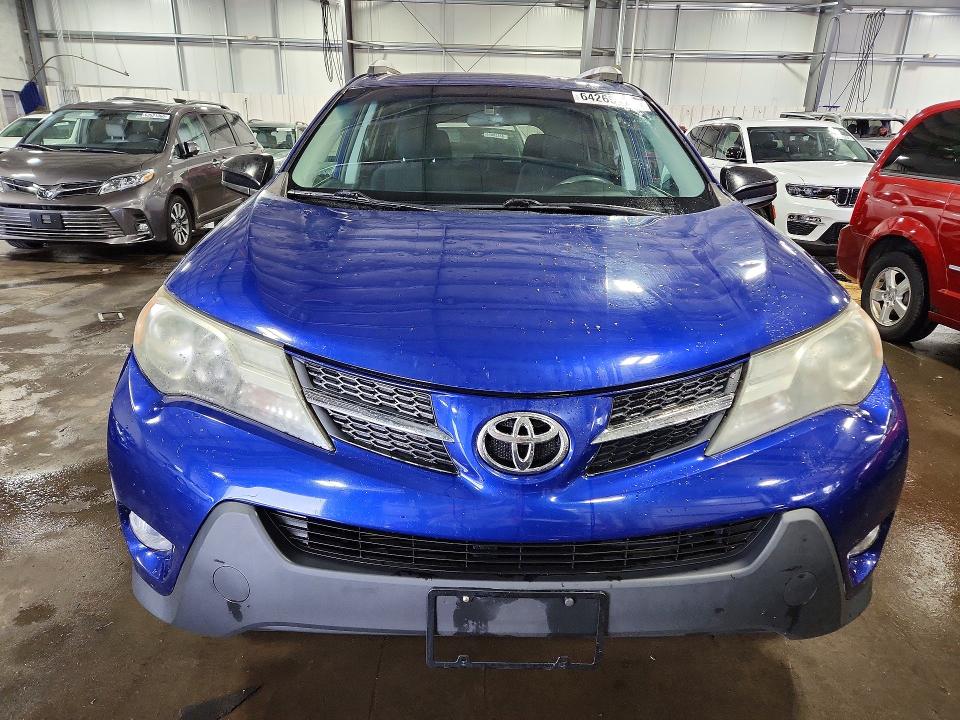 Photo 5 from auction – 2015 TOYOTA RAV4 with VIN 2T3ZFREV9FW202273