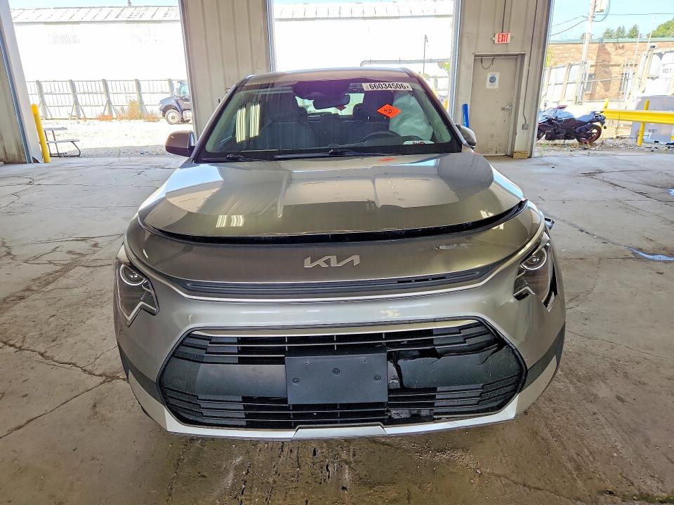 Photo 5 from auction – 2023 KIA NIRO with VIN KNDCP3LE2P5065205