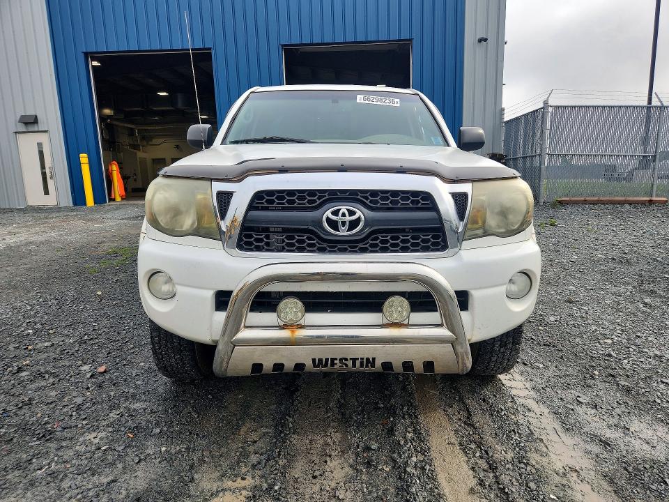 Photo 5 from auction – 2011 TOYOTA TACOMA with VIN 5TFUU4EN8BX008567