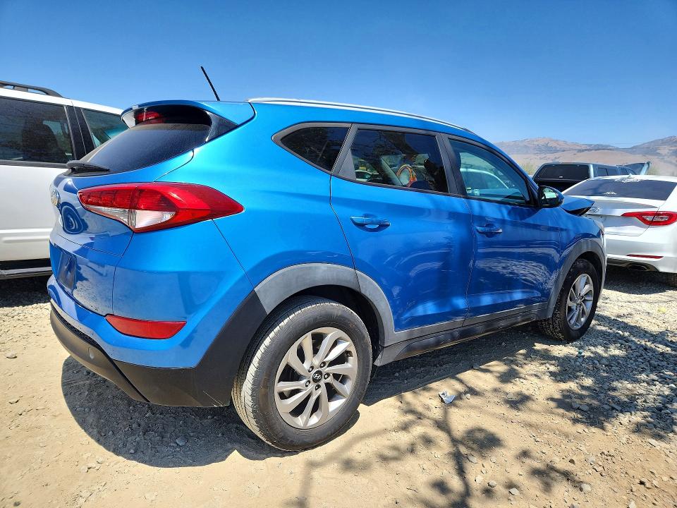 Photo 3 from auction – 2016 HYUNDAI TUCSON with VIN KM8J33A44GU063115