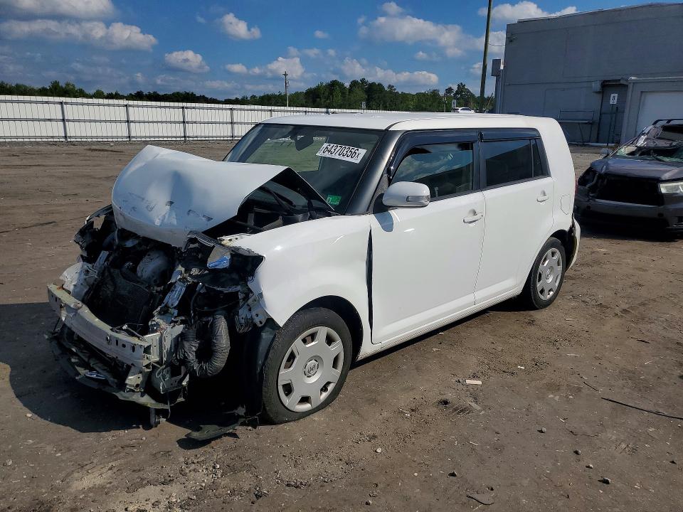SCION XB 2014 with VIN JTLZE4FE5EJ061112 - Photo from auction