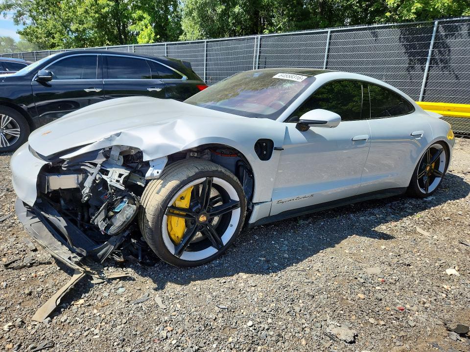 2022 PORSCHE TAYCAN - Търг №64558316