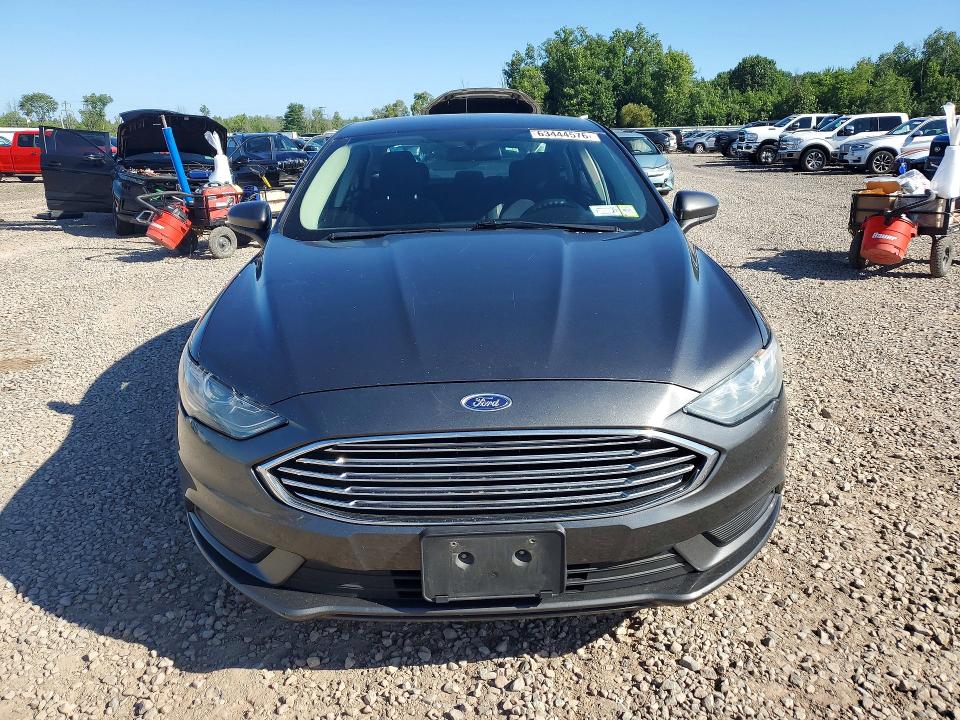 Photo 5 from auction – 2017 FORD FUSION with VIN 3FA6P0H73HR106855