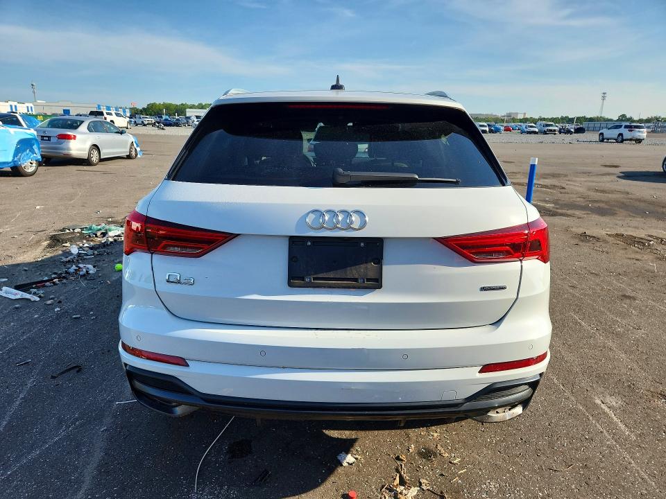 Zdjęcie 6 z aukcji – 2022 AUDI Q3 z VIN WA1EECF36N1097355