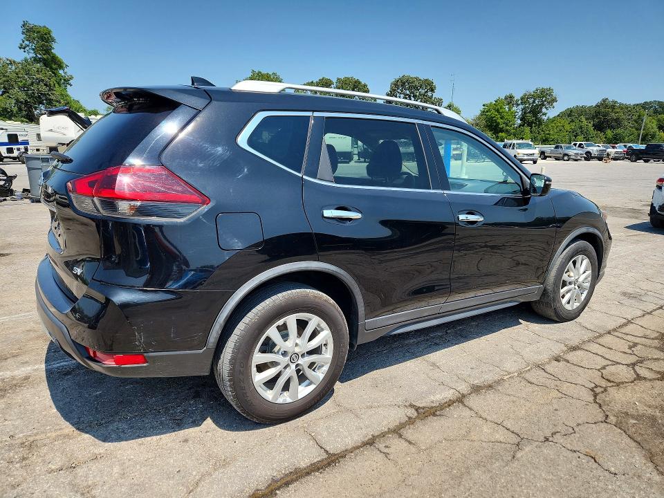 Photo 3 from auction – 2018 NISSAN ROUGE with VIN KNMAT2MT7JP501777