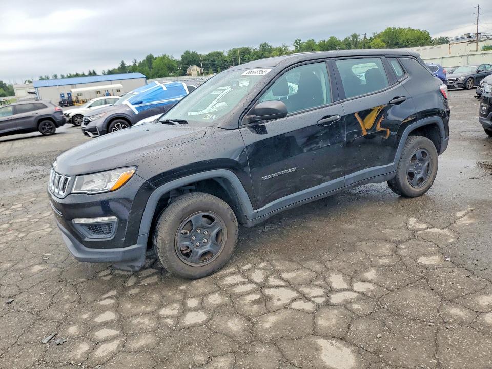 JEEP COMPASS 2019 with VIN 3C4NJDAB5KT792579 - Photo from auction