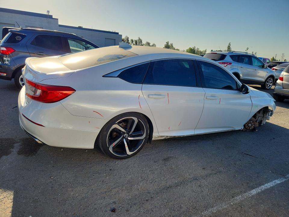Photo 3 from auction – 2018 HONDA ACCORD with VIN 1HGCV1F31JA201781