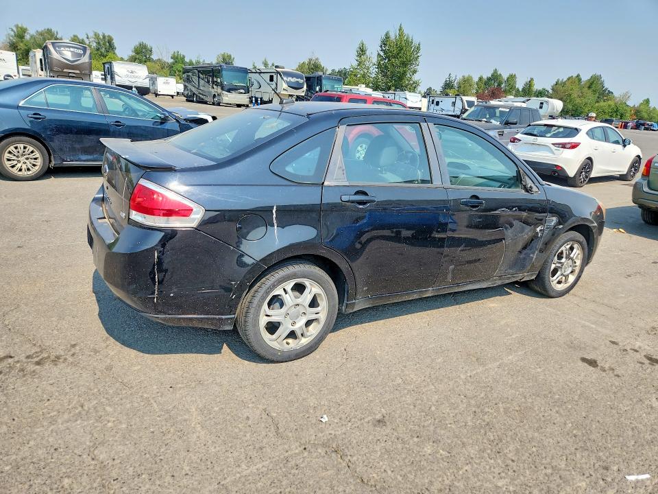 Photo 3 from auction – 2008 FORD FOCUS with VIN 1FAHP35N18W230875
