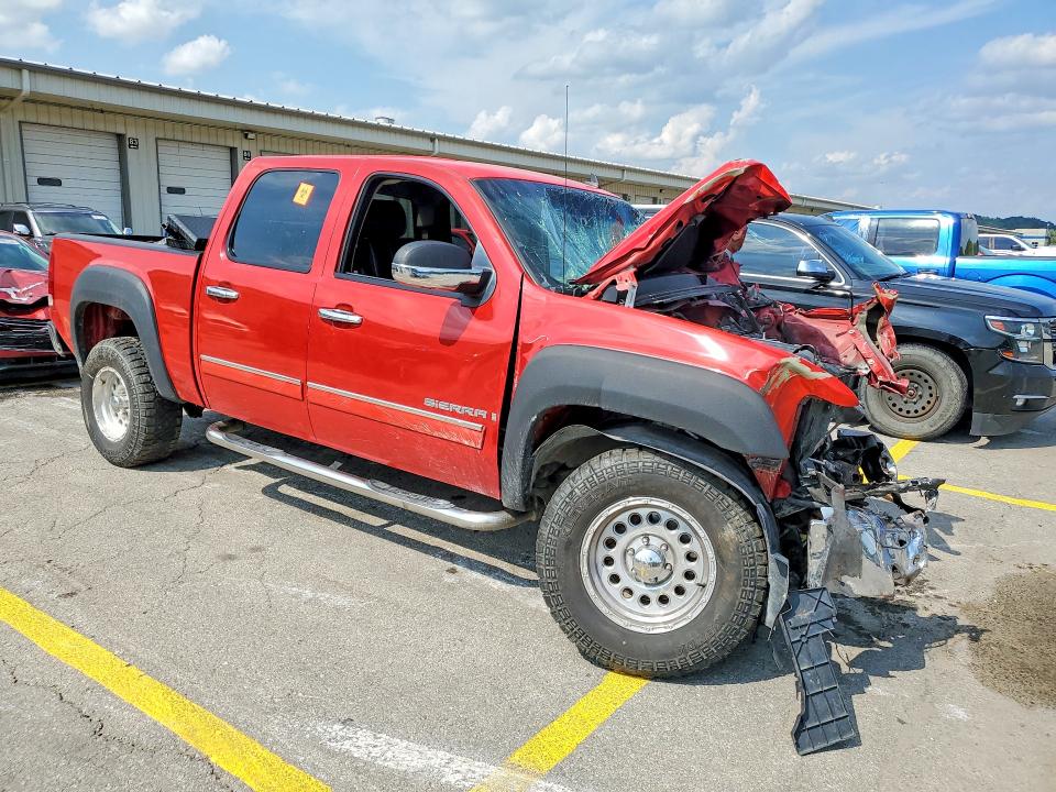 Снимка 4 от търг – 2007 GMC NEW SIERRA с VIN 2GTEC13C671725755