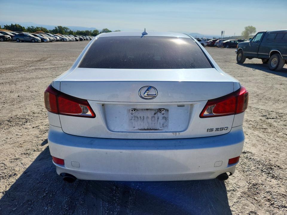 Photo 6 from auction – 2011 LEXUS IS 250 with VIN JTHBF5C26B5142133