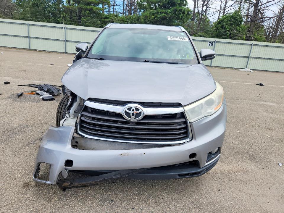 Photo 5 from auction – 2014 TOYOTA HIGHLANDER with VIN 5TDJKRFH3ES026886