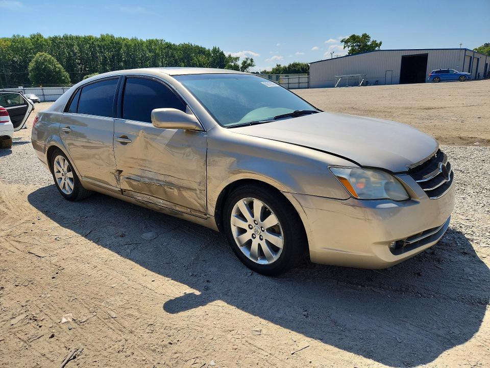 Photo 4 from auction – 2005 TOYOTA AVALON with VIN 4T1BK36B95U006100
