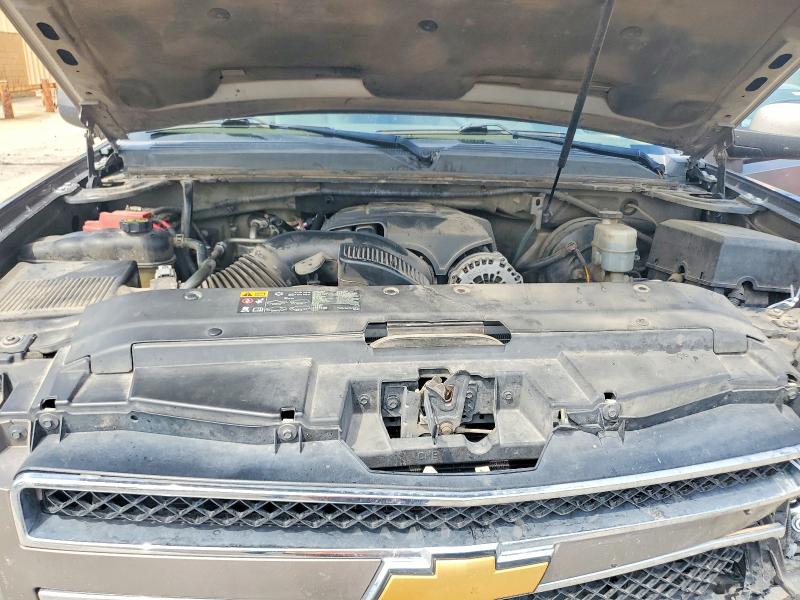 Photo 12 from auction – 2013 CHEVROLET SUBURBAN with VIN 1GNSKJE74DR202170