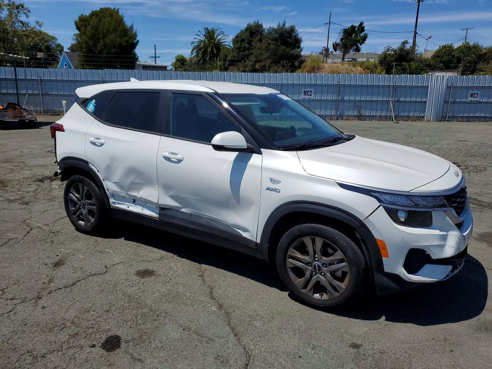 Photo 4 from auction – 2023 KIA SELTOS with VIN KNDEPCAA0P7371932