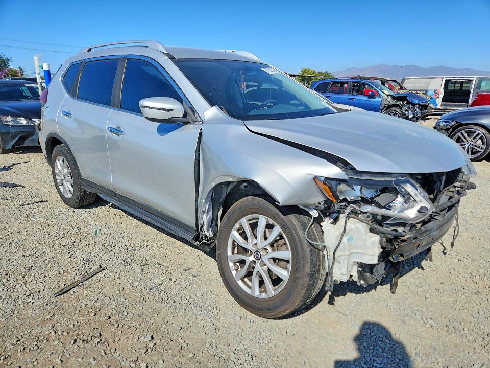 Снимка 4 от търг – 2018 NISSAN ROGUE с VIN KNMAT2MT7JP510639