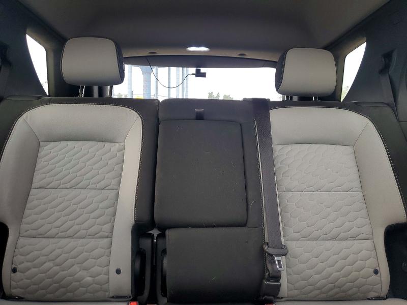 Photo 10 from auction – 2019 CHEVROLET EQUINOX with VIN 2GNAXTEV3K6240280