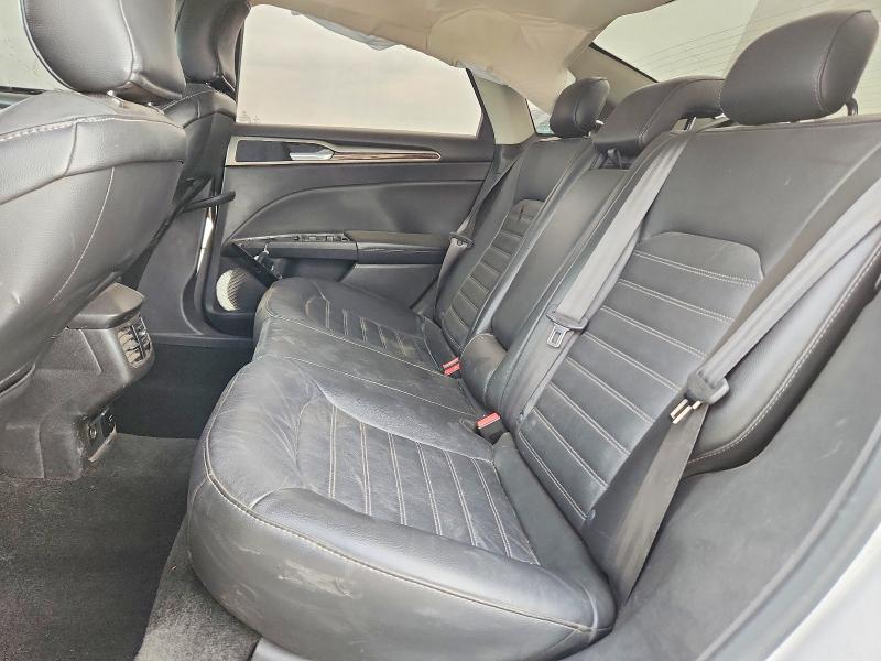 Photo 10 from auction – 2016 FORD FUSION with VIN 3FA6P0PU5GR235928