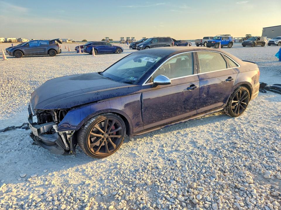 AUDI S4 2018 с VIN WAUB4AF42JA003732 - Фото с аукциона