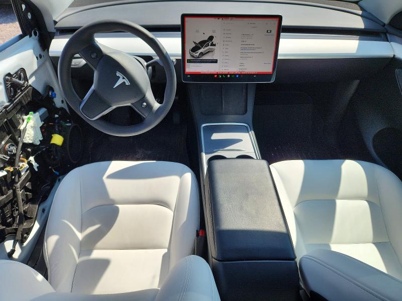 Zdjęcie 8 z aukcji – 2024 TESLA MODEL Y z VIN 7SAYGDEE3RF075495