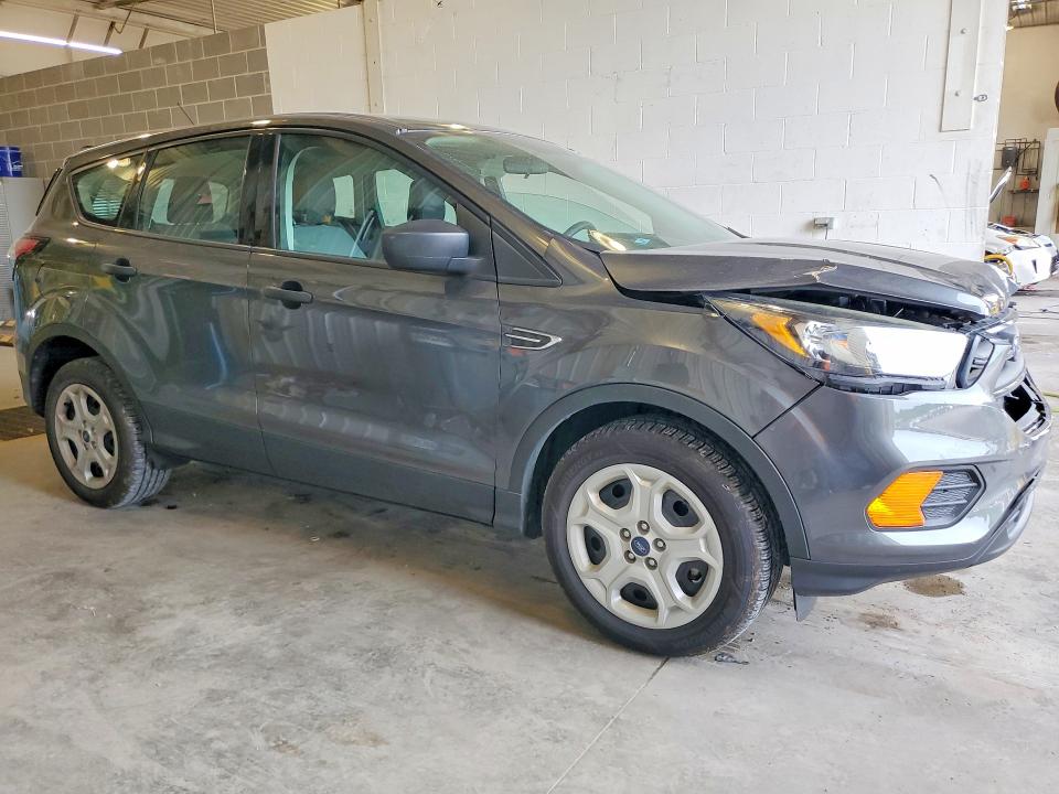 Photo 4 from auction – 2018 FORD ESCAPE with VIN 1FMCU0F77JUB72912