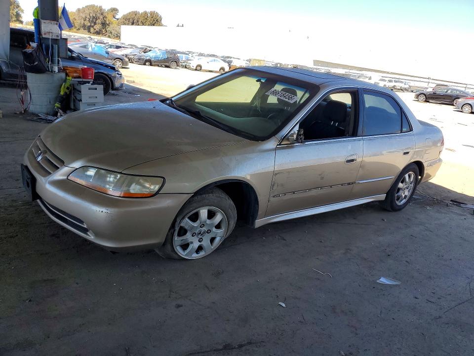 HONDA ACCORD 2002 with VIN JHMCG66882C017637 - Photo from auction