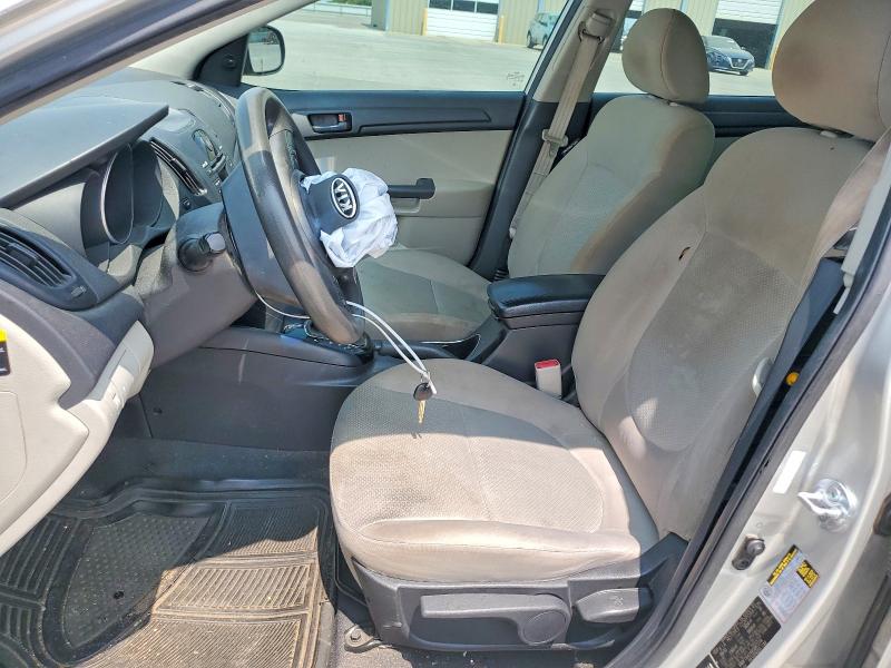 Photo 7 from auction – 2011 KIA FORTE with VIN KNAFT4A24B5887274