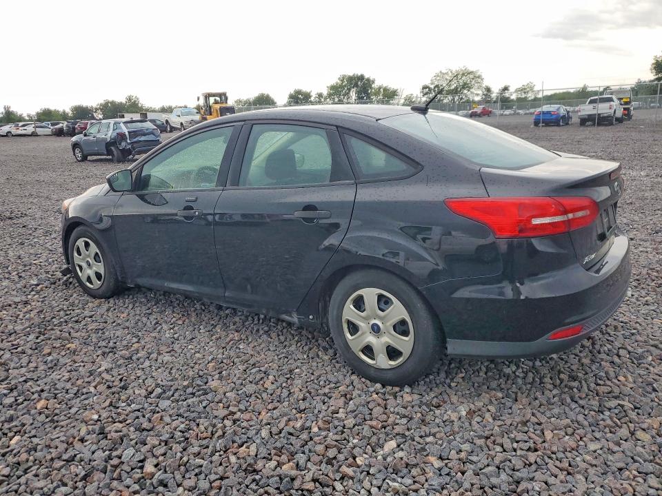 Photo 2 from auction – 2016 FORD FOCUS with VIN 1FADP3E22GL233465
