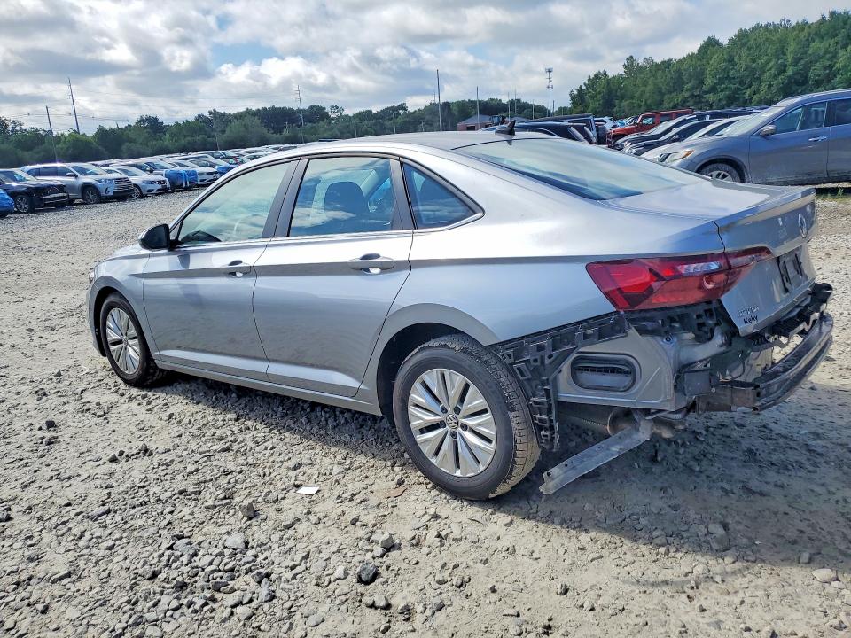 Photo 2 from auction – 2020 VOLKSWAGEN JETTA with VIN 3VWCB7BU4LM067571