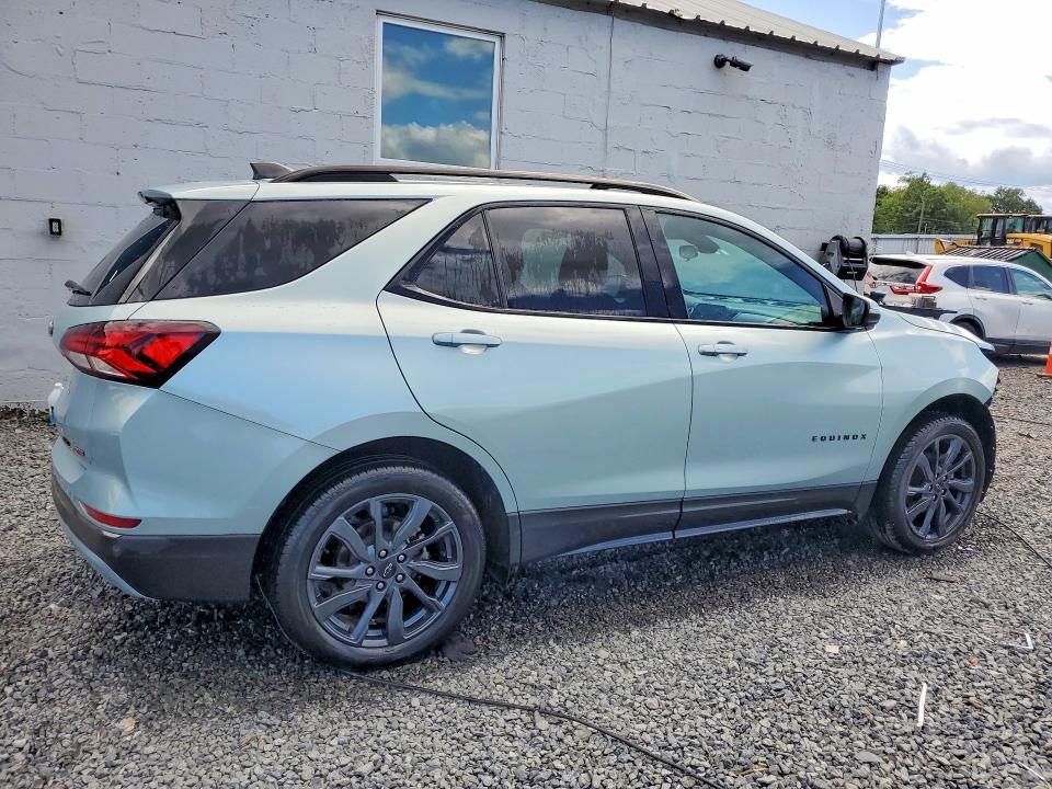 Photo 3 from auction – 2022 CHEVROLET EQUINOX with VIN 2GNAXWEV4N6140405
