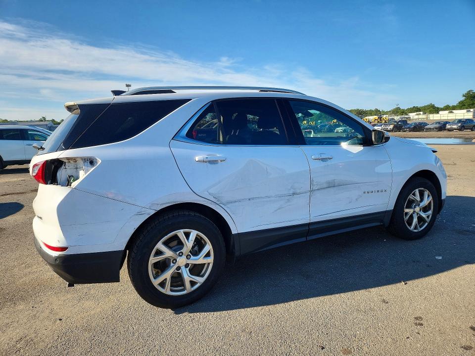 Photo 3 from auction – 2019 CHEVROLET EQUINOX with VIN 3GNAXVEX4KL334564