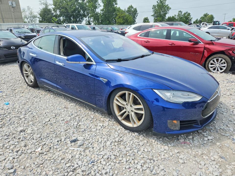 Photo 4 from auction – 2015 TESLA MODEL S with VIN 5YJSA1E25FF116147