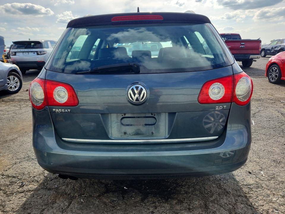 Photo 6 from auction – 2009 VOLKSWAGEN PASSAT with VIN WVWXK73C49E050259