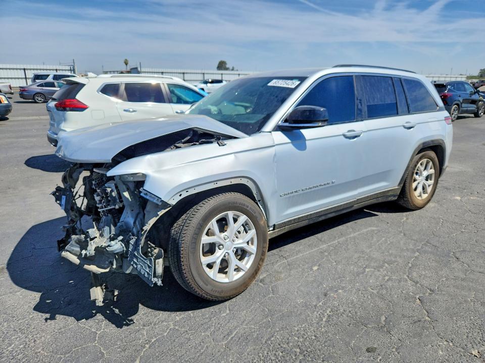 JEEP GRAND CHEROKEE 2023 с VIN 1C4RJHBG0P8749759 - Снимка от търг