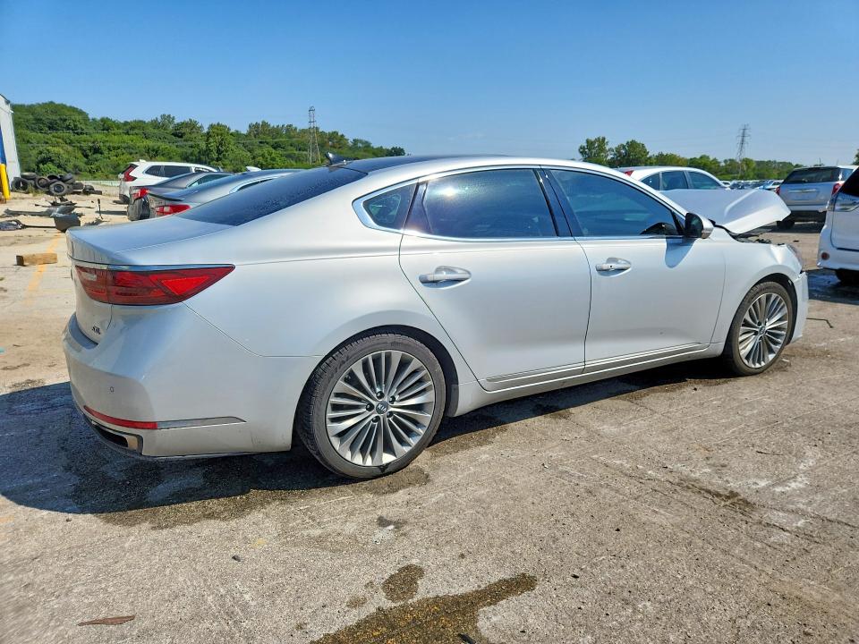 Photo 3 from auction – 2018 KIA CADENZA with VIN KNALC4J11J5098539