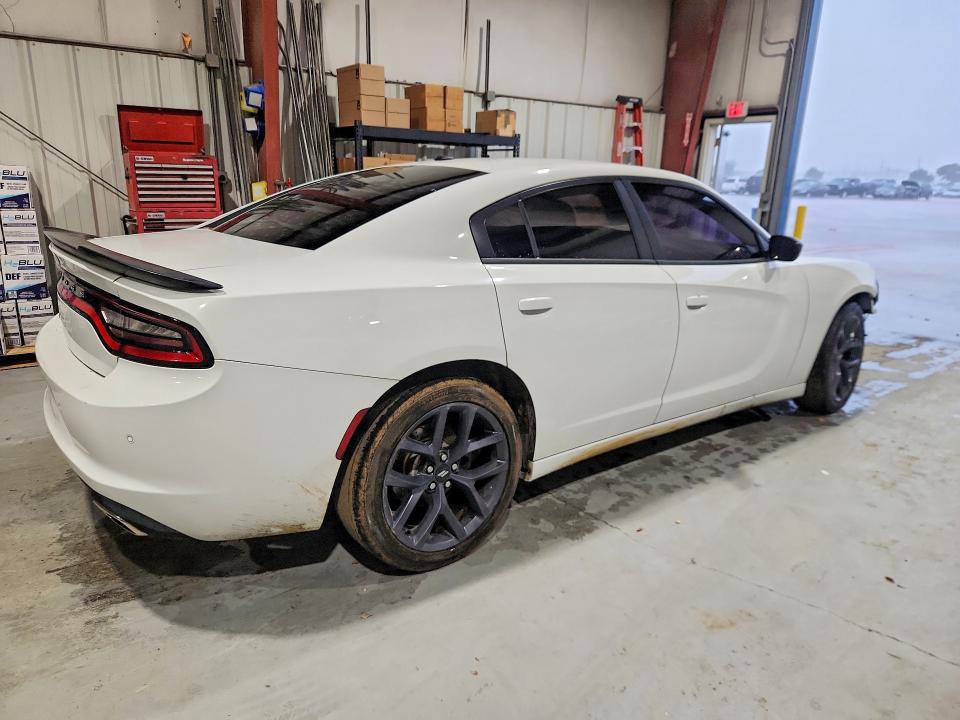 Фото 3 с аукциона – 2019 DODGE CHARGER с VIN 2C3CDXBG0KH572712