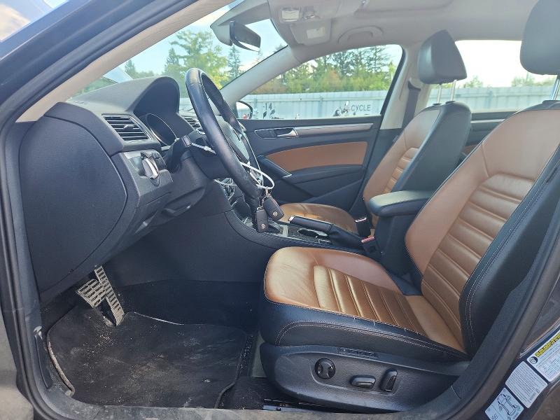 Photo 7 from auction – 2017 VOLKSWAGEN PASSAT with VIN 1VWET7A34HC015414