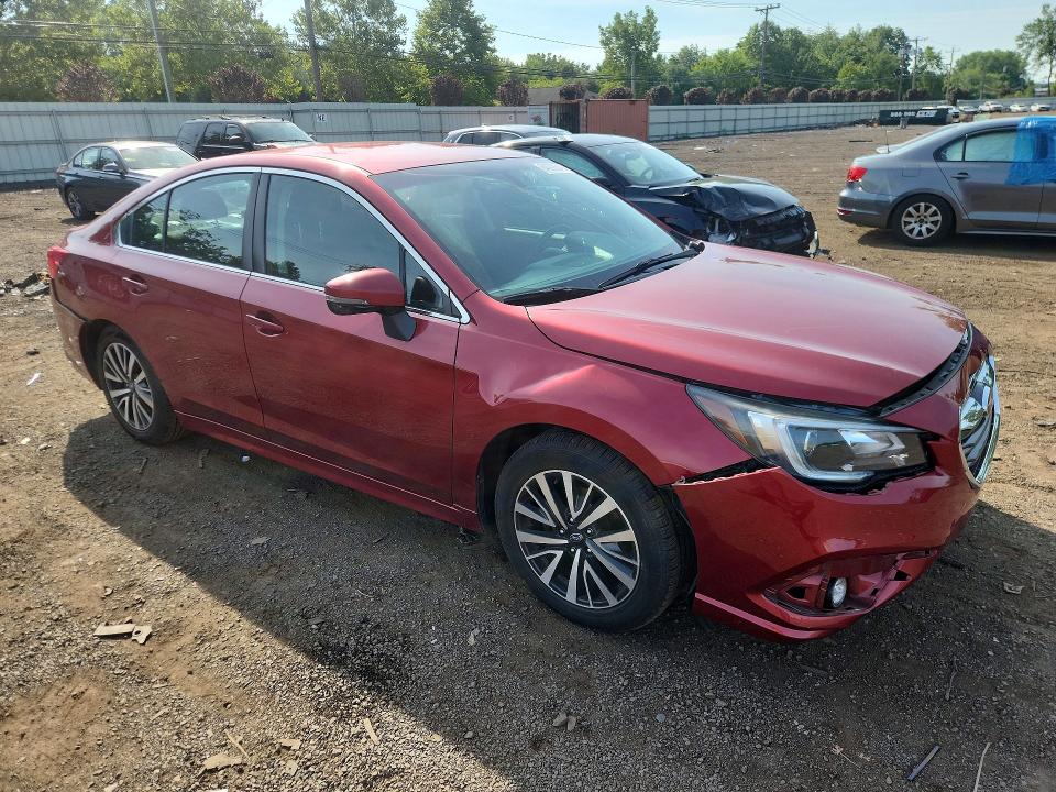 Photo 4 from auction – 2018 SUBARU LEGACY with VIN 4S3BNAF65J3042904